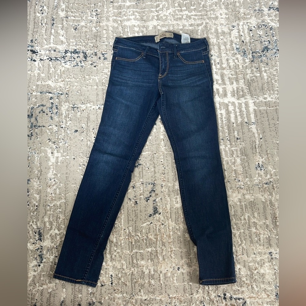 HOLLISTER JEAN LEGGING Size 3 Short W 26 L 27
